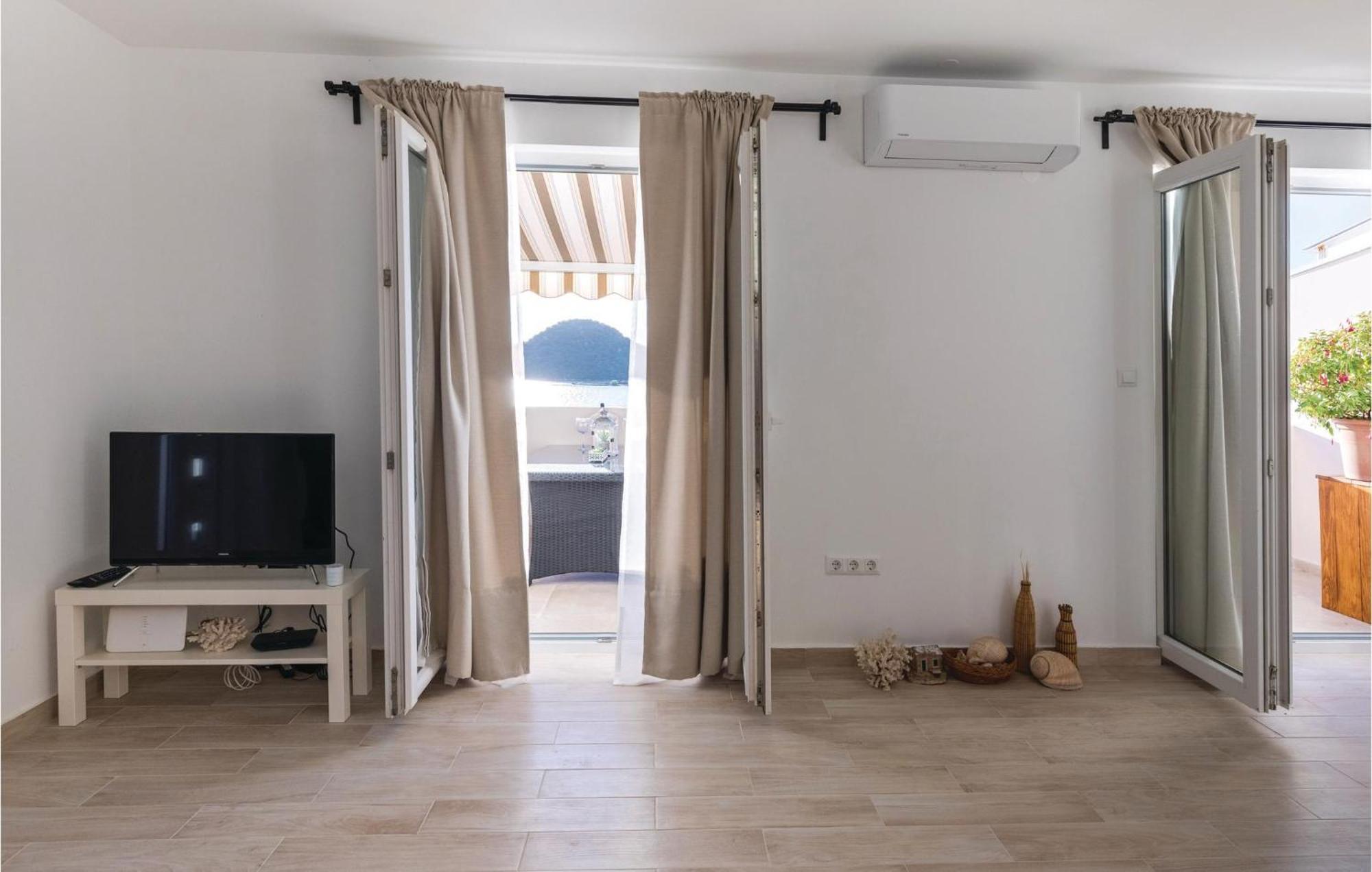 Two-Bedroom Apartment in Blace Buitenkant foto